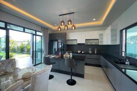 Villa in Hua Hin, Thailand 3 Schlafzimmer № 169943 - Foto 28