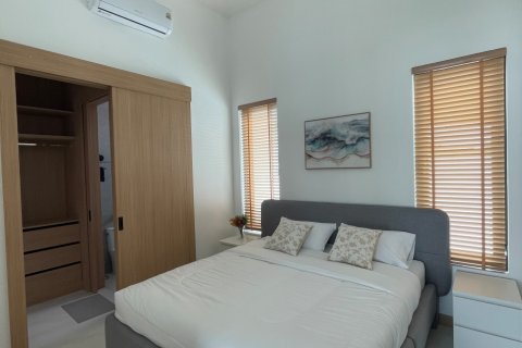 Chalet de 3 dormitorios en Hua Hin, Tailandia № 169945 - foto 30