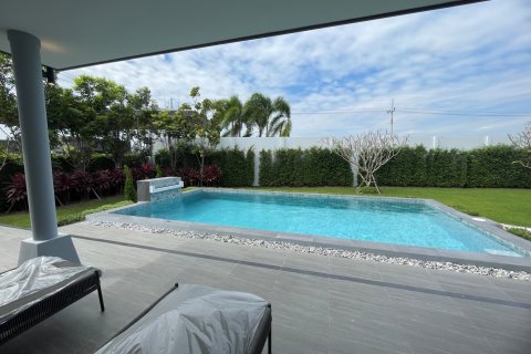Chalet de 3 dormitorios en Hua Hin, Tailandia № 169947 - foto 14