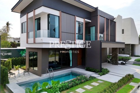 Haus in Pattaya, Thailand 4 Schlafzimmer № 197720
