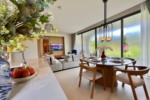 Condominio de 2 dormitorios en Phuket, Tailandia № 114170 - foto 2