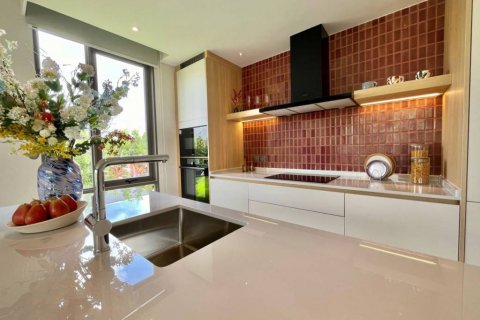 Condominio de 2 dormitorios en Phuket, Tailandia № 114170 - foto 3