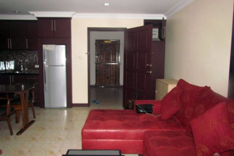 Condominio de 1 dormitorio en Pattaya, Tailandia № 176505 - foto 2