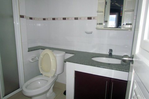 Condominio de 1 dormitorio en Pattaya, Tailandia № 176505 - foto 4