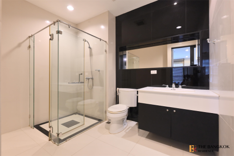 Condominio de 2 dormitorios en Bangkok, Tailandia № 184426 - foto 10