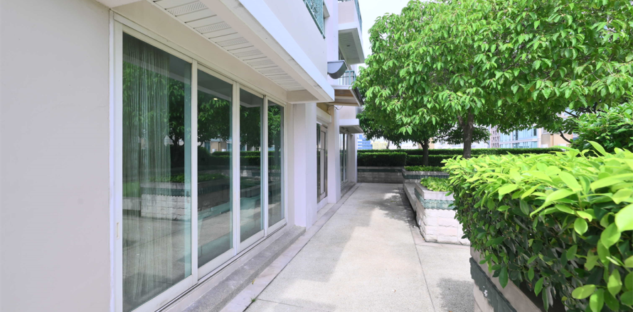 Condominio de 2 dormitorios en Bangkok, Tailandia № 184426