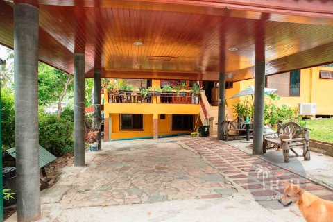 Villa auf Chaweng Beach, Ko Samui, Thailand 4 Schlafzimmer № 180235 - Foto 2