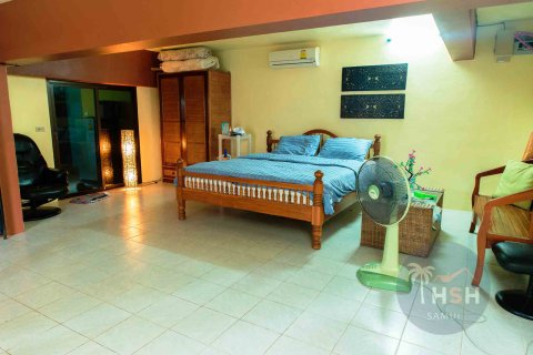 Villa auf Chaweng Beach, Ko Samui, Thailand 4 Schlafzimmer № 180235 - Foto 10