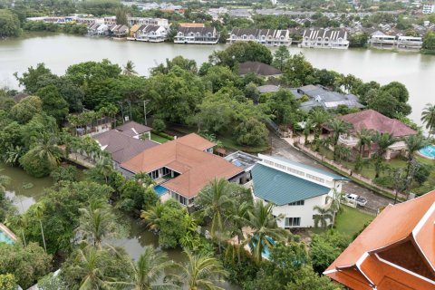 Casa de 4 dormitorios en Phuket, Tailandia № 170812 - foto 2