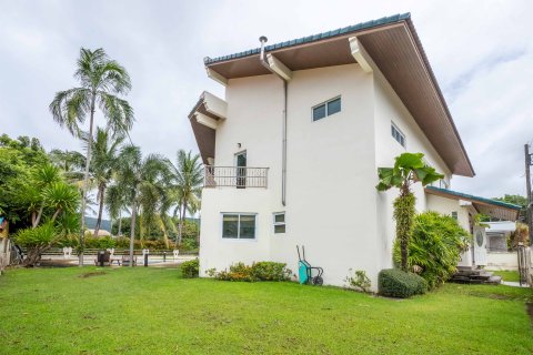 Casa de 4 dormitorios en Phuket, Tailandia № 170812 - foto 4