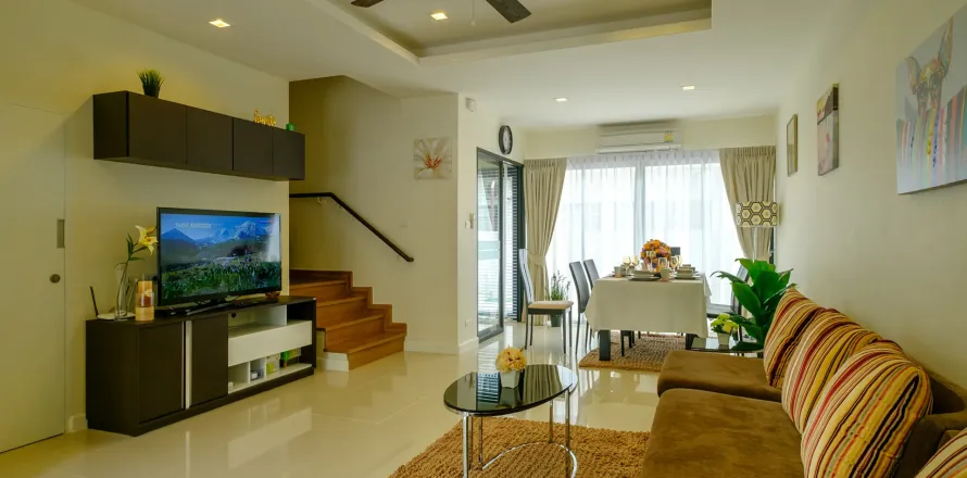 Adosado de 3 dormitorios en Phuket, Tailandia № 170813