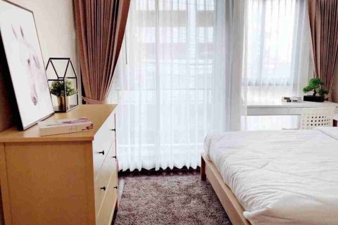 Condominio de 1 dormitorio en Thonburi, Bangkok, Tailandia № 183643 - foto 6