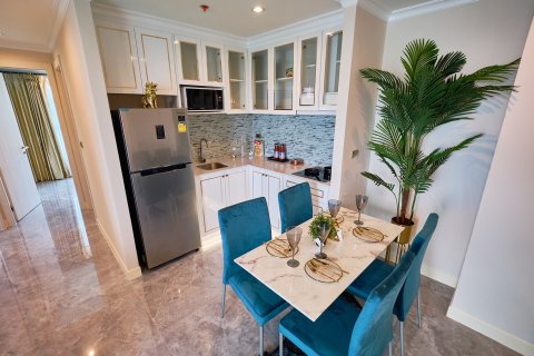 Condominio de 2 dormitorios en Jomtien Beach, Pattaya, Tailandia № 165621 - foto 3