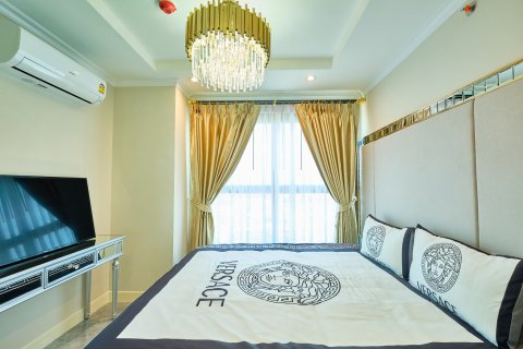 Condominio de 2 dormitorios en Jomtien Beach, Pattaya, Tailandia № 165621 - foto 10