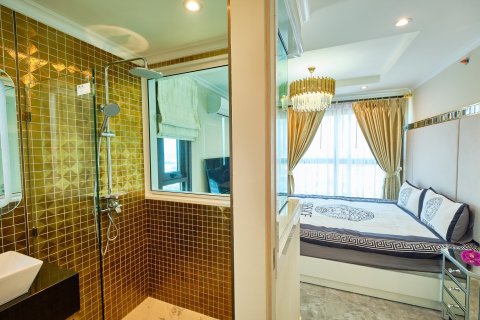 Condominio de 2 dormitorios en Jomtien Beach, Pattaya, Tailandia № 165621 - foto 8