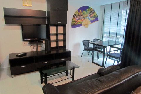 Estudio en el condominio en Pattaya, Tailandia № 204028 - foto 3