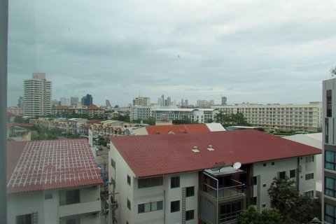 Condominio de 1 dormitorio en Pattaya, Tailandia № 204033 - foto 4