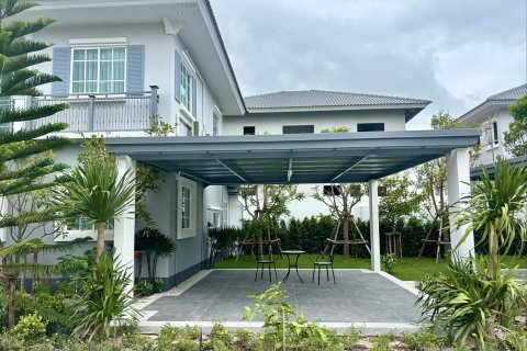 Chalet de 4 dormitorios en Pattaya, Tailandia № 203506 - foto 3