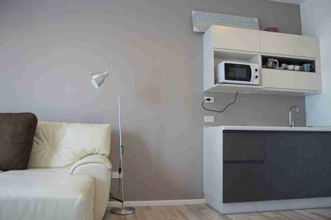 Condominio de 1 dormitorio en Thonburi, Bangkok, Tailandia № 208686 - foto 7