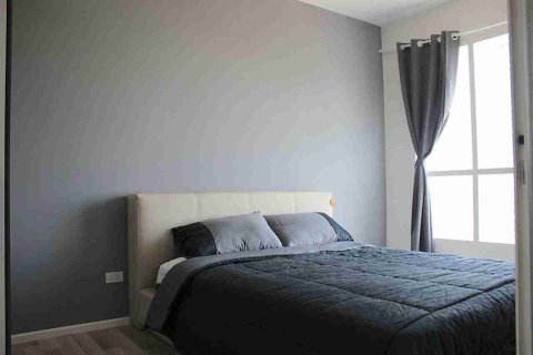 Condominio de 1 dormitorio en Thonburi, Bangkok, Tailandia № 208686 - foto 5