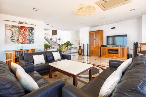 Estudio en el condominio en Chonburi, Tailandia № 134380 - foto 10