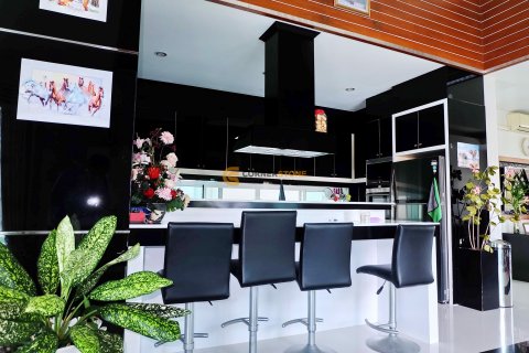 Estudio en Bang Lamung, Tailandia № 134379 - foto 16