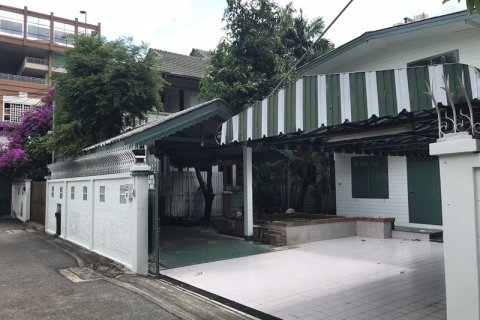 Condo à Bangkok, Thaïlande, 4 chambres  № 65767