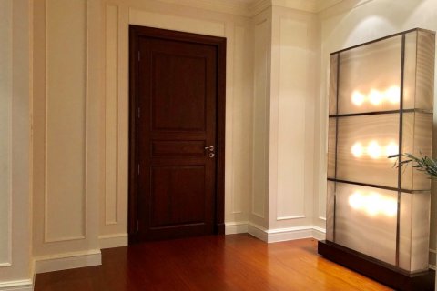 Condominio de 4 dormitorios en Bangkok, Tailandia № 65770 - foto 15