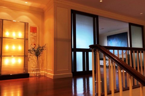 Condominio de 4 dormitorios en Bangkok, Tailandia № 65770 - foto 14