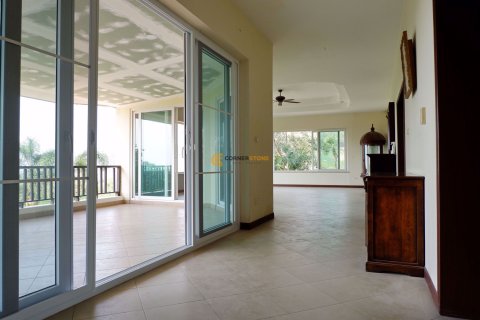 Estudio en Bang Lamung, Tailandia № 26264 - foto 14