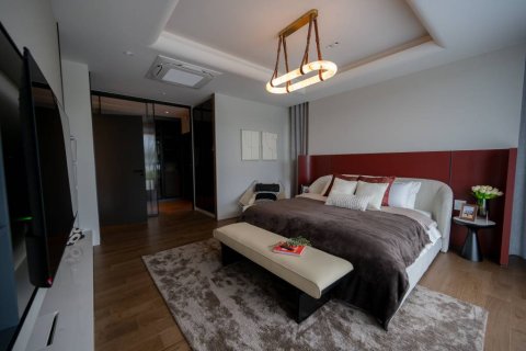 Chalet de 4 dormitorios en Pattaya, Tailandia № 146974 - foto 6