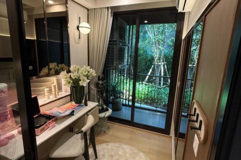 Condominio de 1 dormitorio en Bangkok, Tailandia № 146972 - foto 4