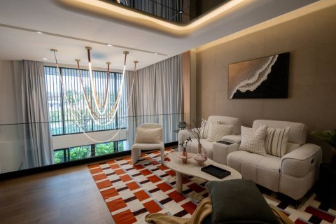 Chalet de 4 dormitorios en Pattaya, Tailandia № 146975 - foto 4