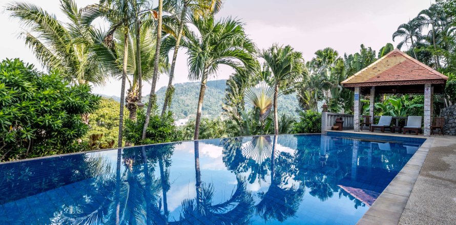 Chalet de 4 dormitorios en Kathu, Tailandia № 167459