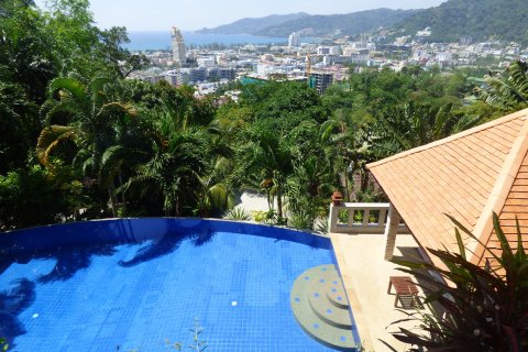 Chalet de 4 dormitorios en Kathu, Tailandia № 167459 - foto 24