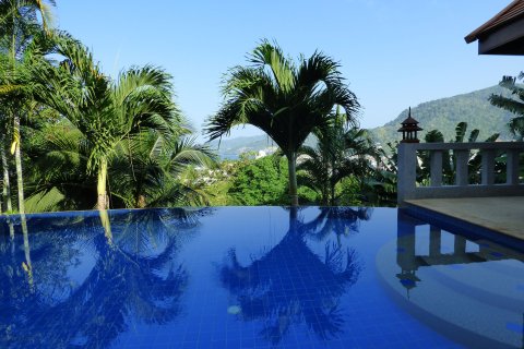 Chalet de 4 dormitorios en Kathu, Tailandia № 167459 - foto 4