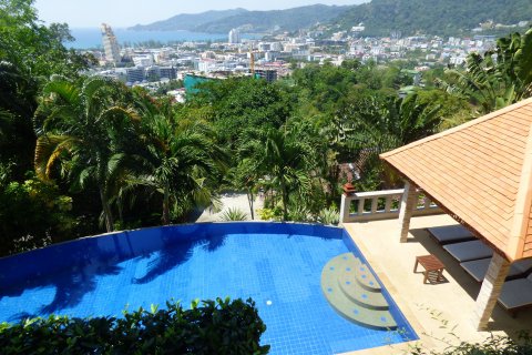 Chalet de 4 dormitorios en Kathu, Tailandia № 167459 - foto 27