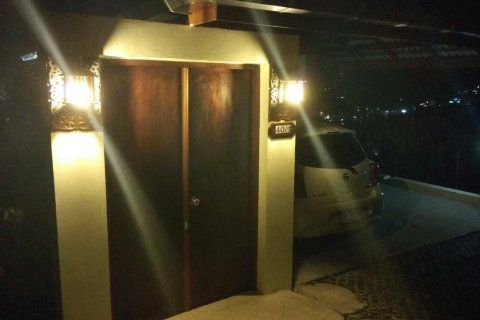 Chalet de 4 dormitorios en Kathu, Tailandia № 167459 - foto 16