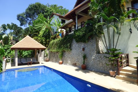 Chalet de 4 dormitorios en Kathu, Tailandia № 167459 - foto 29