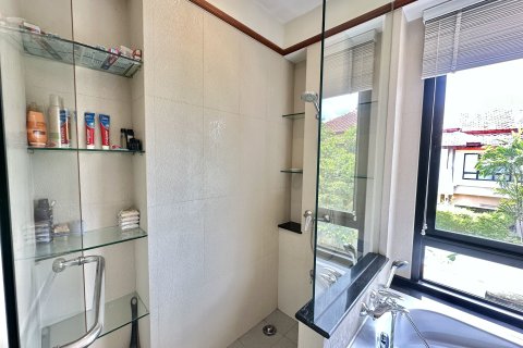 Chalet de 4 dormitorios en Phuket, Tailandia № 167460 - foto 16