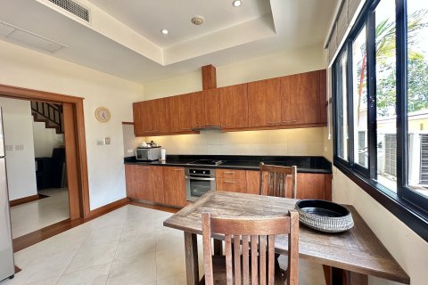 Chalet de 4 dormitorios en Phuket, Tailandia № 167460 - foto 9