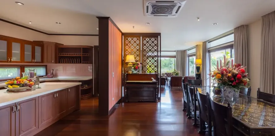 Chalet de 5 dormitorios en Chiang Mai, Tailandia № 162754