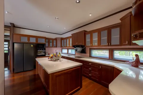 Chalet de 5 dormitorios en Chiang Mai, Tailandia № 162754 - foto 3