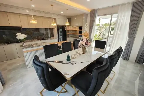 Villa in Chiang Mai, Thailand 6 Schlafzimmer № 162751