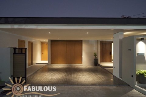Chalet de 3 dormitorios en Bang Tao, Tailandia № 179699 - foto 17