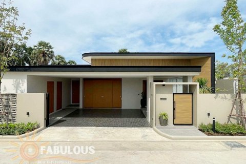Chalet de 3 dormitorios en Bang Tao, Tailandia № 179699 - foto 12