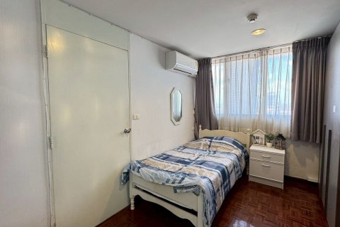 Condominio de 2 dormitorios en Watthana, Bangkok, Tailandia № 136183 - foto 8
