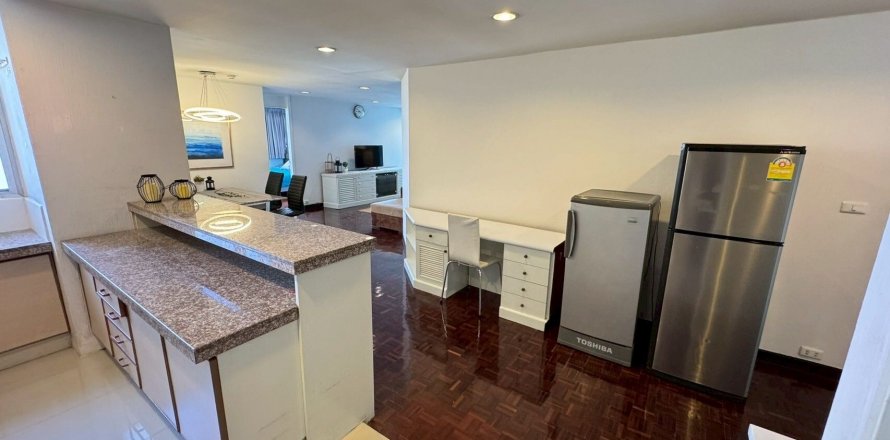 Condominio de 2 dormitorios en Watthana, Bangkok, Tailandia № 136183