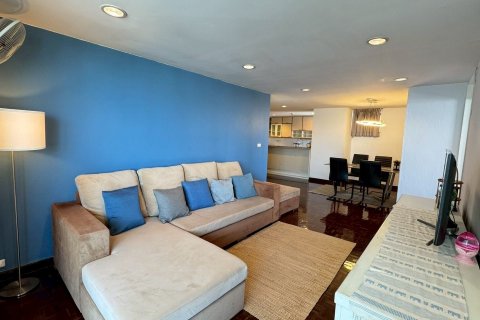 Condominio de 2 dormitorios en Watthana, Bangkok, Tailandia № 136183 - foto 7