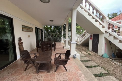 Chalet de 4 dormitorios en Ko Samui, Tailandia № 180143 - foto 4